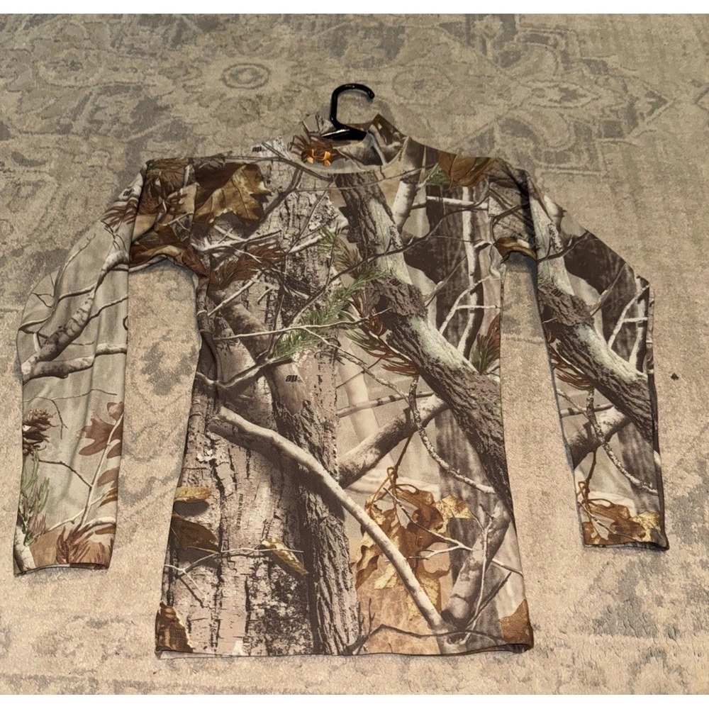 Under Armour Camo Hunting Mock Neck Base Warm Long Sleeve Shirt Sz Medium Womens